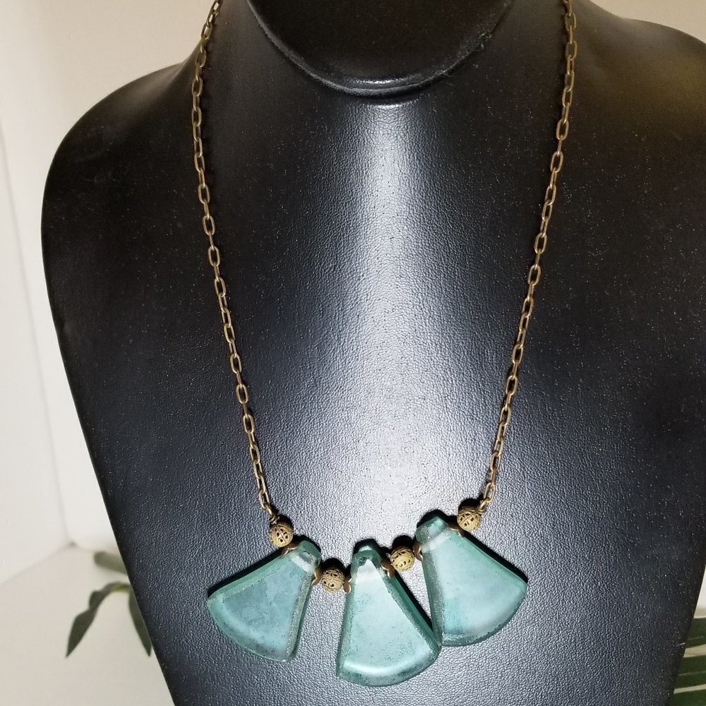 Ornamental Things Jewelry sea glass necklace